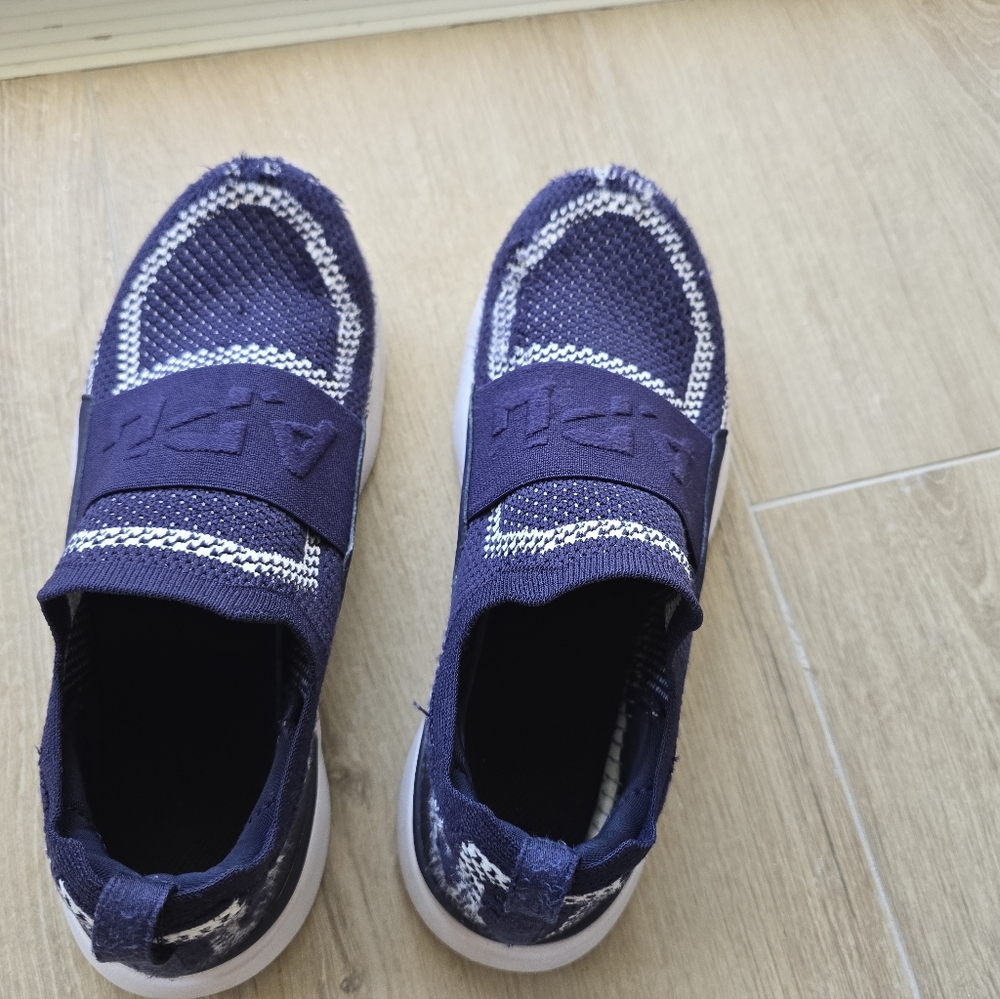 APL Techloom Bliss Size 6.5 Womens Color Navy